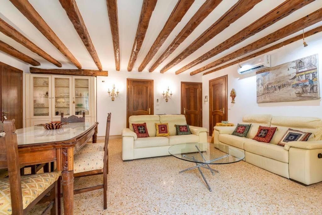 Ca' Mandorla 027042loc09523 Appartement